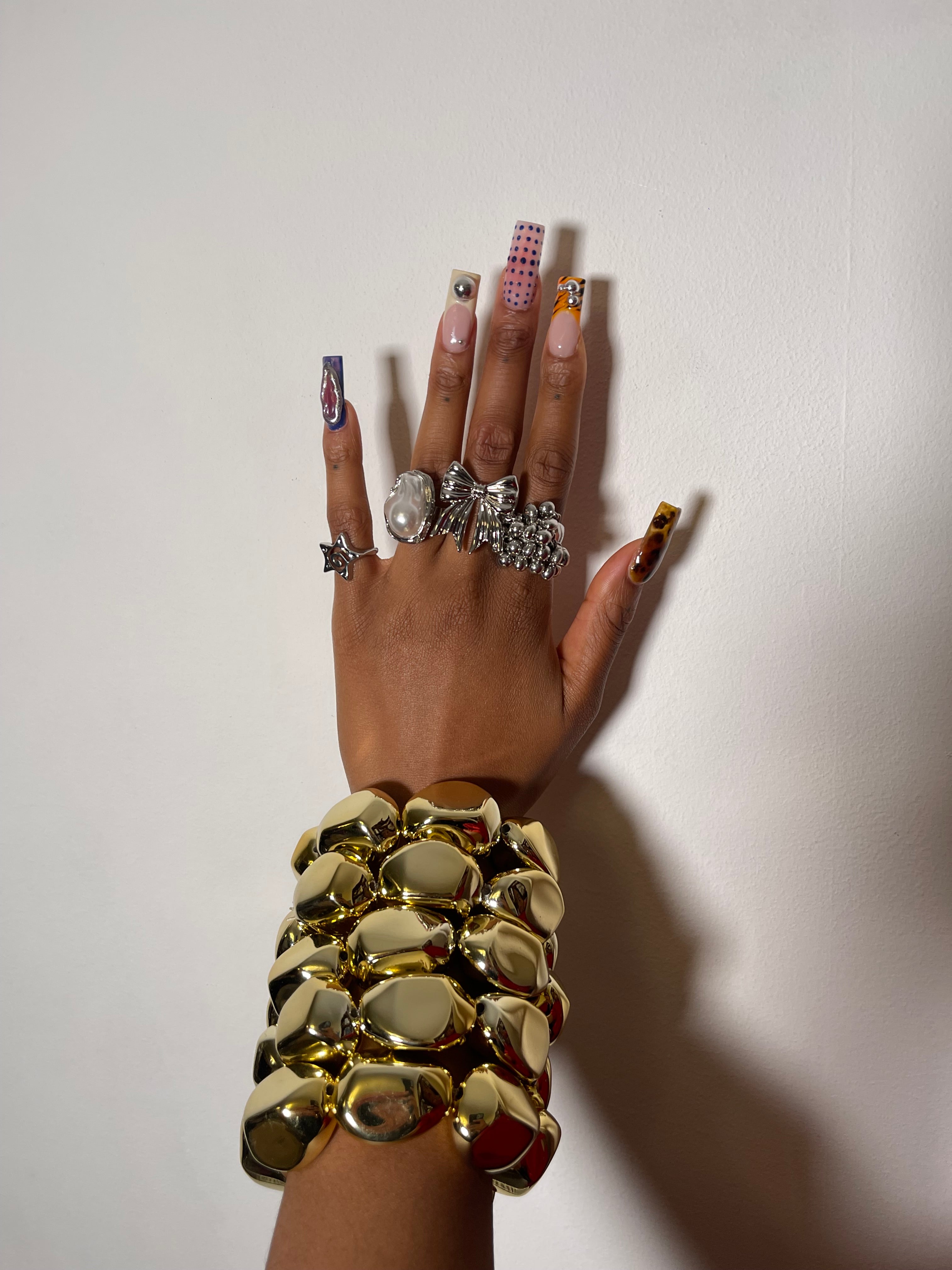 Avera Sculpt Bracelet