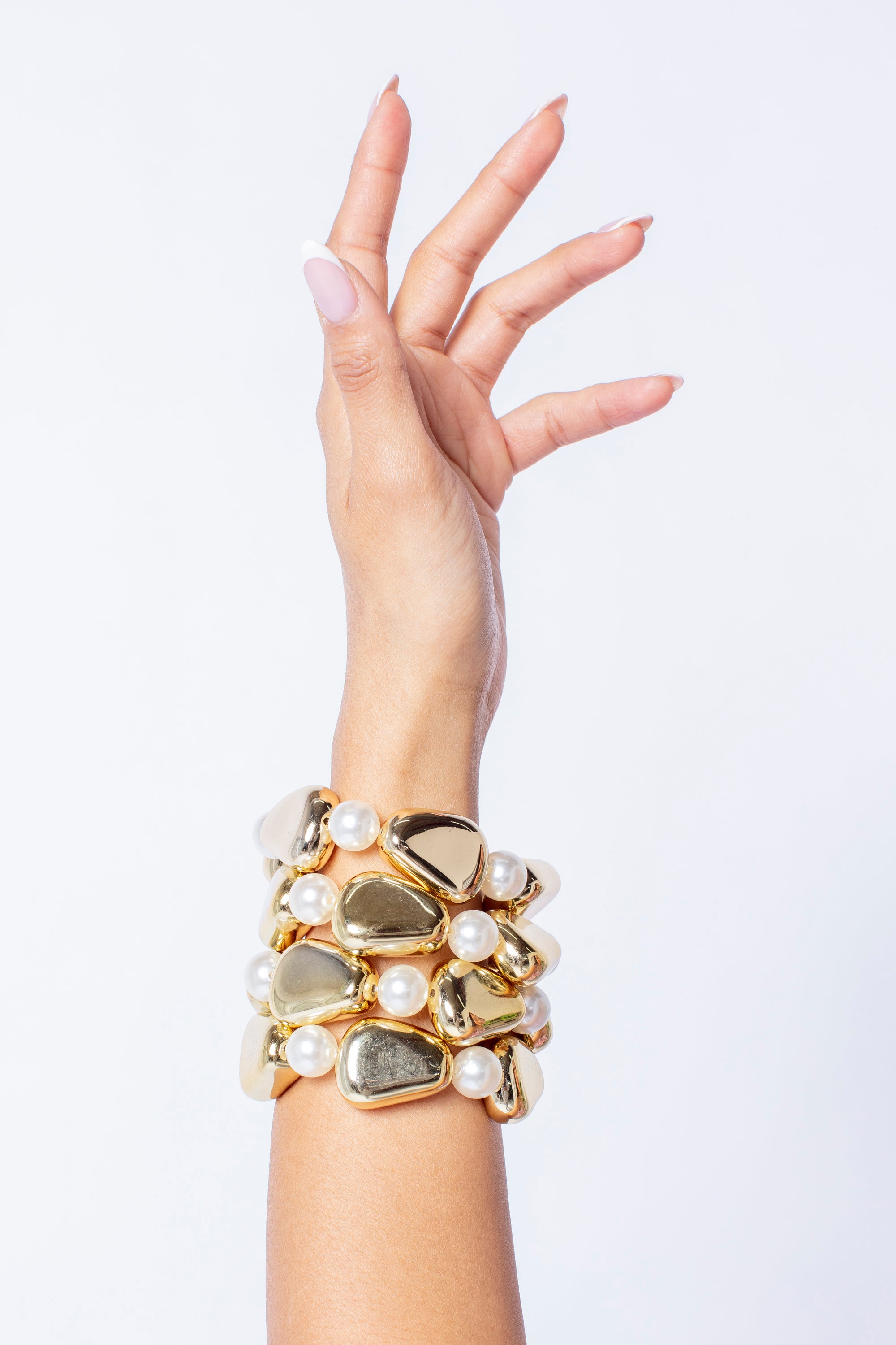 Avera Pearl Sculpt Bracelet